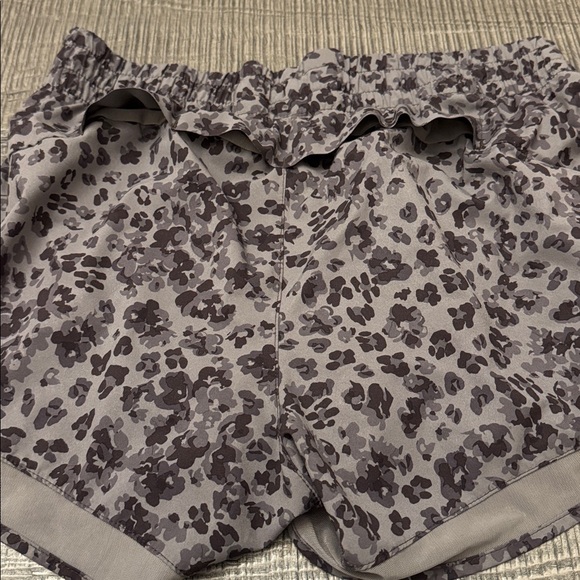 Sold/ not available Athleta Gray Animal Print Shorts - Picture 8 of 10